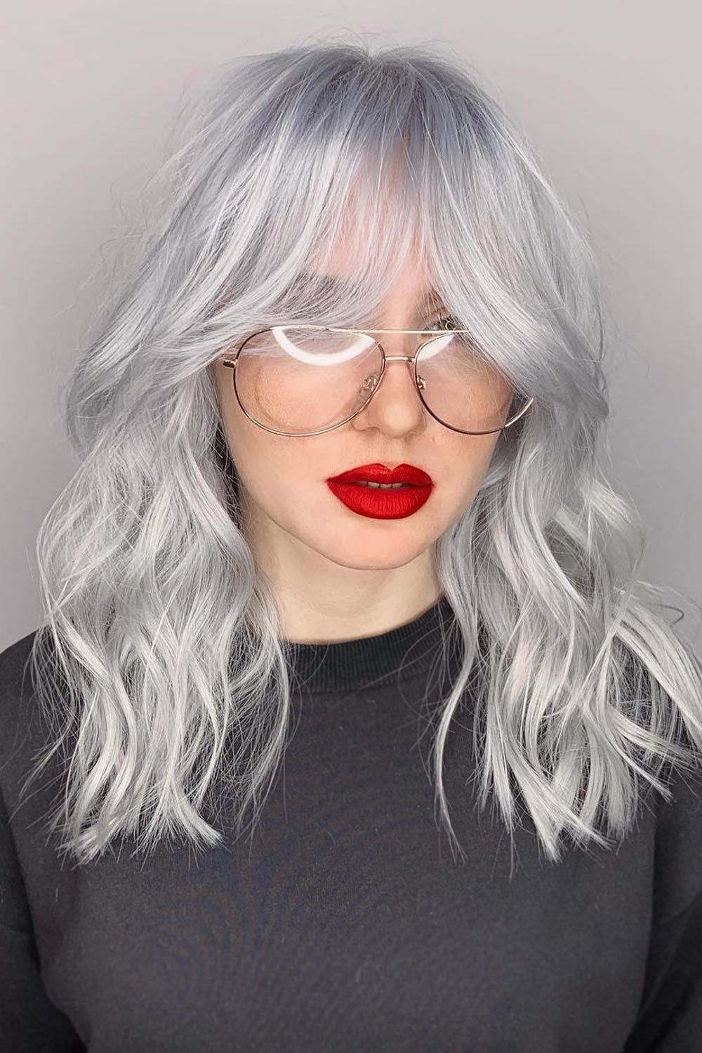 Silver Wavy Hair Style