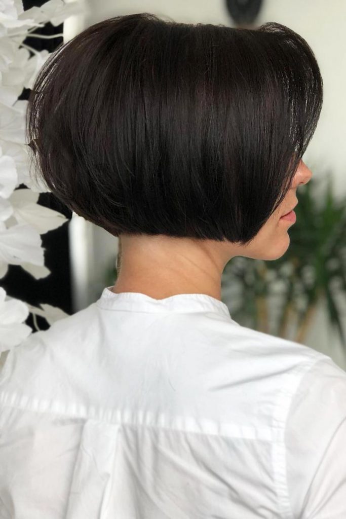 Short Straight Bob Hair #layeredhaircuts #layeredhair #haircuts