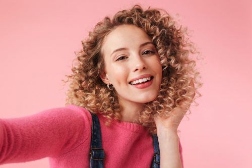 How To Plop Hair So That Your Curls Look Their Absolute Best